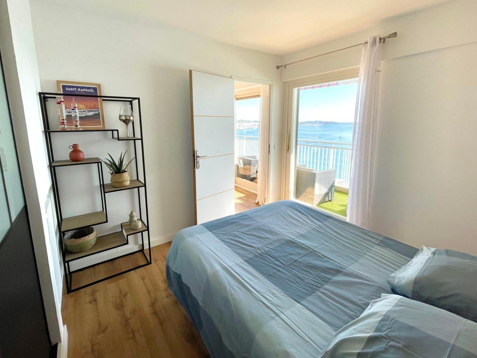 Apartment - T2 -vue Feerique Frejus